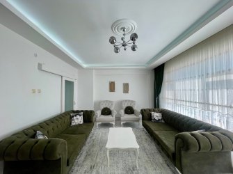 SAMSUN İLKADIM GAZİ CAD. CEPHE 3+1 140 m2 ARA KAT FIRSAT DAİRE