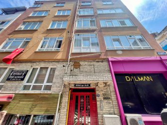 SAMSUN İLKADIM GAZİ CAD. CEPHE 3+1 140 m2 ARA KAT FIRSAT DAİRE