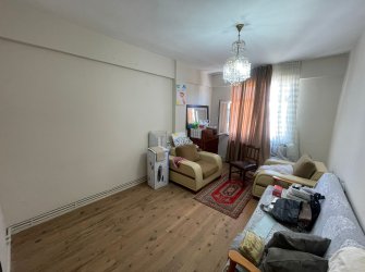SAMSUN İLKADIM FEVZİÇAKMAK MAH. 2+1 80 M2 4.KAT MERKEZİ KONUMDA DAİRE