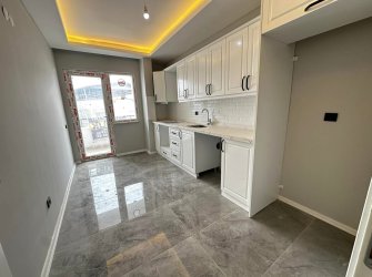 SAMSUN İLKADIM KIŞLA MAH. 3+1 2.KAT 135 m2 YERDEN ISITMALI EBEVEYN BANYOLU FIRSAT DAİRE