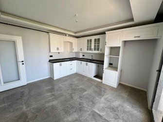 SAMSUN İLKADIM DEREBAHÇE MH. 3+1 170 M2 2. KAT EBEVEYN BANYOLU GİYİNME ODALI CAM BALKONLARI TAKILI KREDİYE UYGUN FIRSAT DAİRE..   