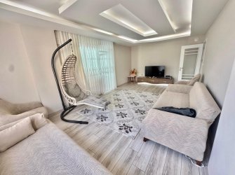  SAMSUN İLKADIM ADALET MH. 3+1 130 M2 1. KAT ASANSÖRLÜ 3 BALKONLU OTOPARKLI İSKANLI 4 YILLIK FIRSAT DAİRE..