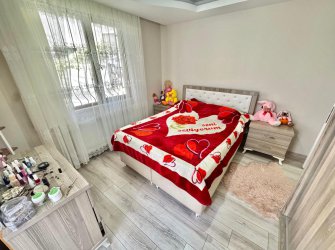  SAMSUN İLKADIM ADALET MH. 3+1 130 M2 1. KAT ASANSÖRLÜ 3 BALKONLU OTOPARKLI İSKANLI 4 YILLIK FIRSAT DAİRE..