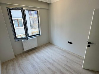 SAMSUN İLKADIM KALKANCI MH. 2+1 3. KAT 85 M2 AMERİKAN MUTFAK BALKONLU OTOPARKLI MÜKEMMEL KONUMDA FIRSAT DAİRE