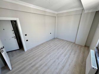 SAMSUN İLKADIM KALKANCI MH. 2+1 3. KAT 85 M2 AMERİKAN MUTFAK BALKONLU OTOPARKLI MÜKEMMEL KONUMDA FIRSAT DAİRE