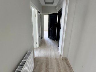 SAMSUN İLKADIM KALKANCI MH. 2+1 3. KAT 85 M2 AMERİKAN MUTFAK BALKONLU OTOPARKLI MÜKEMMEL KONUMDA FIRSAT DAİRE