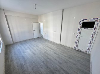    SAMSUN İLKADIM TEPECİK MH. 3+1 2. KAT 130 M2 EBEVEYN BANYOLU BÜYÜK BALKONLU OTOPARKLI KREDİYE UYGUN FIRSAT DAİRE..