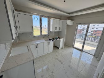    SAMSUN İLKADIM TEPECİK MH. 3+1 2. KAT 130 M2 EBEVEYN BANYOLU BÜYÜK BALKONLU OTOPARKLI KREDİYE UYGUN FIRSAT DAİRE..