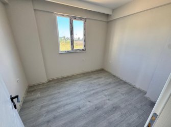    SAMSUN İLKADIM TEPECİK MH. 3+1 2. KAT 130 M2 EBEVEYN BANYOLU BÜYÜK BALKONLU OTOPARKLI KREDİYE UYGUN FIRSAT DAİRE..