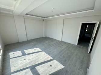    SAMSUN İLKADIM TEPECİK MH. 3+1 2. KAT 130 M2 EBEVEYN BANYOLU BÜYÜK BALKONLU OTOPARKLI KREDİYE UYGUN FIRSAT DAİRE..