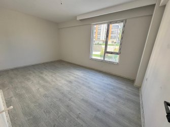    SAMSUN İLKADIM TEPECİK MH. 3+1 2. KAT 130 M2 EBEVEYN BANYOLU BÜYÜK BALKONLU OTOPARKLI KREDİYE UYGUN FIRSAT DAİRE..