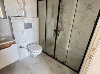    SAMSUN İLKADIM TEPECİK MH. 3+1 2. KAT 130 M2 EBEVEYN BANYOLU BÜYÜK BALKONLU OTOPARKLI KREDİYE UYGUN FIRSAT DAİRE..