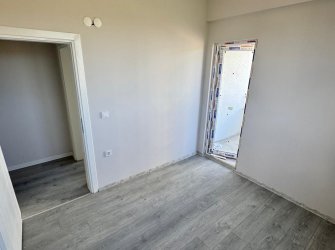    SAMSUN İLKADIM TEPECİK MH. 3+1 2. KAT 130 M2 EBEVEYN BANYOLU BÜYÜK BALKONLU OTOPARKLI KREDİYE UYGUN FIRSAT DAİRE..