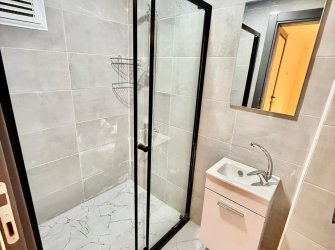 SAMSUN İLKADIM BARUTHANE MH 4+1 160m2 YÜKSEK GİRİŞ KAT AMERİKAN MUTFAK CAM BALKONLU EBEVEYN BANYOLU KOMBİSİ TAKILI SATILIK LÜX FIRSAT DAİRE