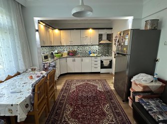 SAMSUN İLKADIM YEŞİLTEPE MAH YOLA CEPHE 2.100m2 TARLA İÇERİSİNDE 2.KATLI İÇİ DIŞI FULL YAPILI FIRSAT YAZLIK  ( TAKASA AÇIKTIR )