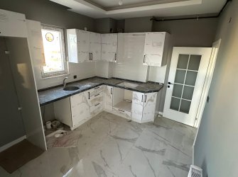 SAMSUN İLKADIM KALKANCI MAH MÜKEMMEL KONUMDA 3+1 140m2 GİYİNME ODALI EBEVEYN BANYOLU 2 BALKONLU CADDEYE CEPHE 3.KAT OTOPARKLI DAİRE