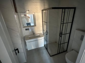 SAMSUN İLKADIM KALKANCI MAH MÜKEMMEL KONUMDA 3+1 140m2 GİYİNME ODALI EBEVEYN BANYOLU 2 BALKONLU CADDEYE CEPHE 3.KAT OTOPARKLI DAİRE