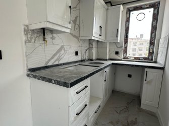 SAMSUN ATAKUM KURUPELİT MAH 1+1 50m2 NET GENİŞ BALKONLU ASANSÖRLÜ ÖZEL YAPIM LÜX SON 4 DAİRE 