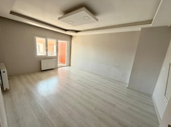 SAMSUN İLKADIM KIŞLA MH 3+1 130M2 4.KAT 3 BALKONLU ASANSÖRLÜ OTOPARKLI KREDİYE UYGUN 5 YILLIK FIRSAT DAİRE