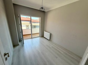 SAMSUN İLKADIM KIŞLA MH 3+1 130M2 4.KAT 3 BALKONLU ASANSÖRLÜ OTOPARKLI KREDİYE UYGUN 5 YILLIK FIRSAT DAİRE