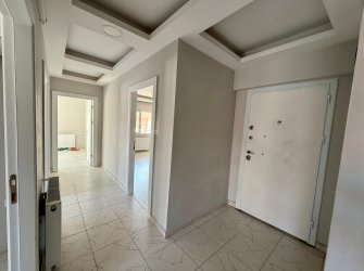 SAMSUN İLKADIM KIŞLA MH 3+1 130M2 4.KAT 3 BALKONLU ASANSÖRLÜ OTOPARKLI KREDİYE UYGUN 5 YILLIK FIRSAT DAİRE