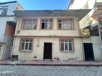 SAMSUN İLKADIM İLYASKÖY MH 73m2 ALAN İÇERİSİNDE 2 KATLI KOMPLE SATILIK BİNA