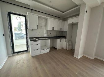 SAMSUN ATAKUM ÇAKIRLAR MAH YÜKSEK GİRİŞ 1+1 GENİŞ BALKONLU 55m2 YERDEN ISITMALI OTOPARKLI LÜX DAİRE 