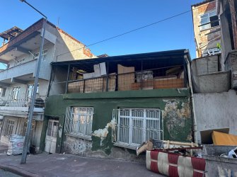 SAMSUN İLKADIM İLYASKÖY MAH 130m2 ARSA İÇERİSİNDE TEK KATLI KOMPLE SATILIK BİNA 
