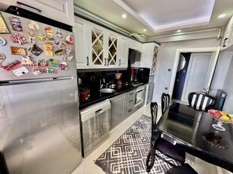 SAMSUN İLKADIM HANÇERLİ MH 3+1 130m2 6.KAT İÇİ LÜX YAPILI MASRAFSIZ DENİZ MANZARALI ASANSÖRLÜ DIŞ CEPHELİ KREDİYE UYGUN FIRSAT DAİRE