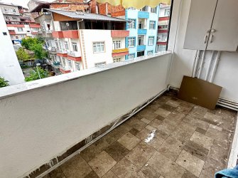SAMSUN İLKADIM KADIKÖY MAH. 2+1 100 M2 3. KAT DIŞ CEPHELİ AÇIK OTOPARKLI MERKEZİ KONUMDA MASRAFSIZ FIRSAT DAİRE