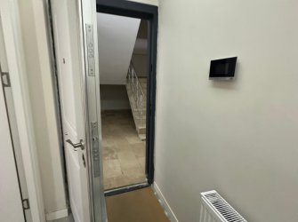 SAMSUN CANİK KARŞIYAKA MAH 1+1 55m2 3 YILLIK BALKONLU KOMBİ TAKILI YÜKSEK GİRİŞ DAİRE