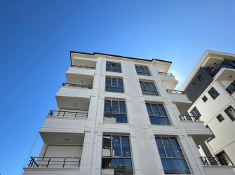 SAMSUN ATAKUM ÇAKIRLAR MAH 2+1 AMERİKAN MUTFAK YERDEN ISITMA 75m2 GENİŞ BALKONLU OTOPARKLI 3.KAT SIFIR DAİRE