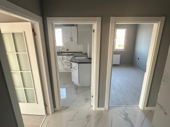 SAMSUN İLKADIM KALKANCI MAH MÜKEMMEL KONUMDA 3+1 140m2 GİYİNME ODALI EBEVEYN BANYOLU 2 BALKONLU CADDEYE CEPHE 3.KAT OTOPARKLI DAİRE