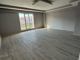 SAMSUN İLKADIM KIŞLA MAH 8.KAT 3+1 YERDEN ISITMALI 2 GENİŞ BALKON 2 BANYO ADA MUTFAK ÖZEL YAPIM OTOPARKLI 145m2 KUPON SIFIR DAİRE