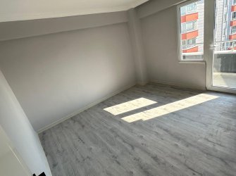 SAMSUN İLKADIM KIŞLA MAH 8.KAT 3+1 YERDEN ISITMALI 2 GENİŞ BALKON 2 BANYO ADA MUTFAK ÖZEL YAPIM OTOPARKLI 145m2 KUPON SIFIR DAİRE