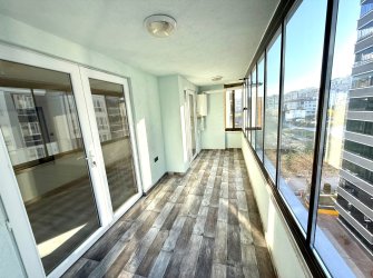 SAMSUN İLKADIM BARUTHANE MAH 2+1 7.KAT 115m2 CAM BALKONLU KOMBİ TAKILI SİTE İÇİ SIFIR DAİRE