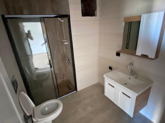 SAMSUN ATAKUM YENİMAHALLE MAH 1+1 50m2 2.KAT CADDE ÜZERİ OTOPAKRLI SIFIR DAİRE