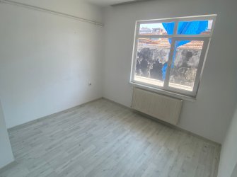 SAMSUN İLKADIM SAİTBEY MH 2+1 3.KAT 90m2 DIŞCEPHELİ BALKONLU MÜKEMMEL KONUMDA FIRSAT DAİRE 