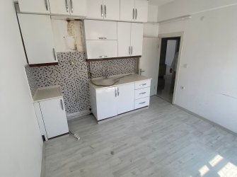 SAMSUN İLKADIM SAİTBEY MH 2+1 3.KAT 90m2 DIŞCEPHELİ BALKONLU MÜKEMMEL KONUMDA FIRSAT DAİRE 