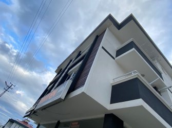 SAMSUN ATAKUM KURUPELİT MAH 1+1 3.KAT 55m2 5 YILLIK KOMBİ TAKILI BUKVARA CEPHE ASANSÖRLÜ KUPON DAİRE 