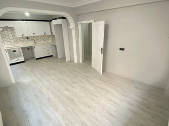 SAMSUN İLKADIM ÇİFTLİK MAH 3+1 1.KAT 120m2 2 BALKONLU KREDİYE UYGUN İÇİ FULL YAPILI FIRSAT DAİRE 