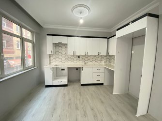 SAMSUN İLKADIM ÇİFTLİK MAH 3+1 1.KAT 120m2 2 BALKONLU KREDİYE UYGUN İÇİ FULL YAPILI FIRSAT DAİRE 