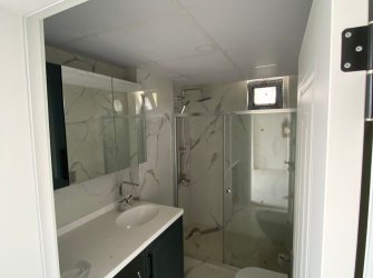 SAMSUN ATAKUM KURUPELİT MAH 1+1 50m2 1.KAT BALKONLU YERDEN ISITMALI OTOPARKLI ASANSÖRLÜ SIFIR DAİRE 