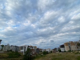 SAMSUN ATAKUM KURUPELİT MAH 1+1 50m2 1.KAT BALKONLU YERDEN ISITMALI OTOPARKLI ASANSÖRLÜ SIFIR DAİRE 