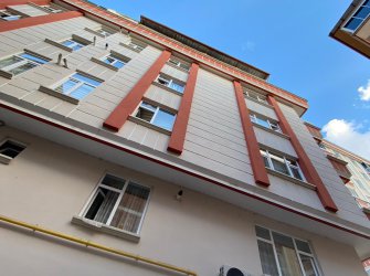 SAMSUN İLKADIM KAZIMKARABEKİR MAH 2+1 100m2 BALKONLU OTOPARKLI KREDİYE UYGUN 13 YILLIK KOT-1 FIRSAT DAİRE 