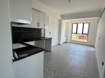 SAMSUN ÇAKIRLAR MAH 1+1 55m2 NET GENİŞ BALKON ÇİFT ASANSÖRLÜ DENİZ VE DOĞA MANZARALI 4.KAT SIFIR DAİRE 