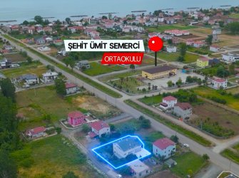 SAMSUN 19 MAYIS DEREKÖY MAH 2.KATLI ÖZEL YAPIM 9+3 HAVUZLU 495m2 ARSA İÇİNDE FIRSAT TRİPLEKS VİLLA