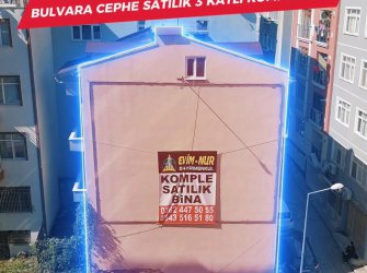 SAMSUN İLKADIM SAİTBEY MAH 100.YIL BULVARINA CEPHE 100m2 ARSA İÇERİSİNDE 3.5 KATLI KOMPLE SATILIK BİNA ( 3 DAİRE MASRAFSIZDIR )