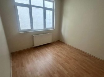 SAMSUN İLKADIM SAİTBEY MAH 100.YIL BULVARINA CEPHE 100m2 ARSA İÇERİSİNDE 3.5 KATLI KOMPLE SATILIK BİNA ( 3 DAİRE MASRAFSIZDIR )