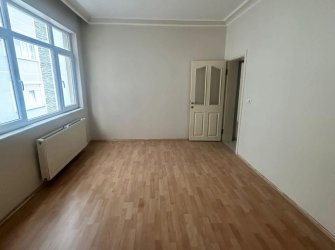 SAMSUN İLKADIM UNKAPANI MAH 60m2 ARSA İÇERİSİNDE 5.KATLI BİTİŞİK NİZAM DOĞALGAZLI KOMPLE SATILIK BİNA  ( DAİRELER 1+1 İÇİ YAPILI )